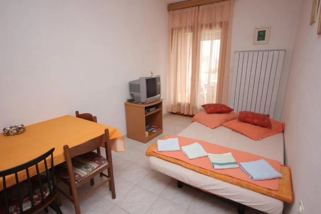 Apartments With A Parking Space Cove Mala Lamjana, Ugljan - 350 Kali Kroatien