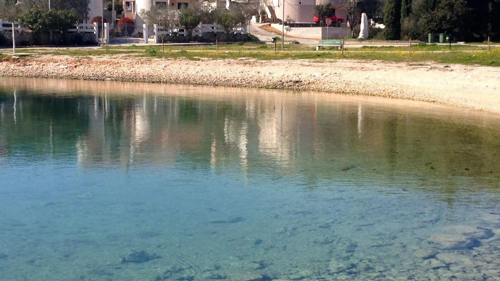 Apartments With A Parking Space Cove Mala Lamjana, Ugljan - 350 Kali