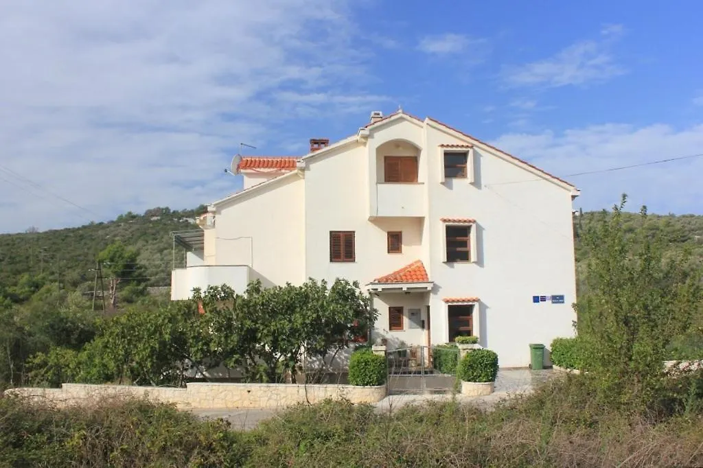 Apartments With A Parking Space Cove Mala Lamjana, Ugljan - 350 Kali Croatia